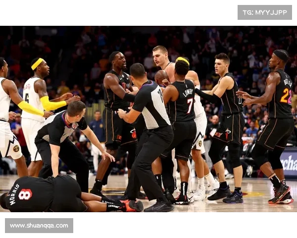 杜兰特在瑞典斯德哥尔摩参加公益活动 与孩子们共享篮球时光(杜兰特lanarhoades)