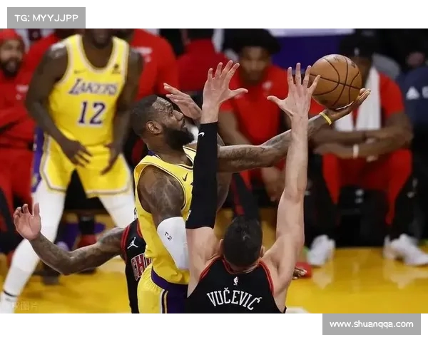 湖人队全队气势如虹，季后赛指日可待