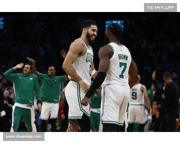 绿军阵容深度暴露短板：双探花之外其他人半场仅得，(绿军现在阵容)