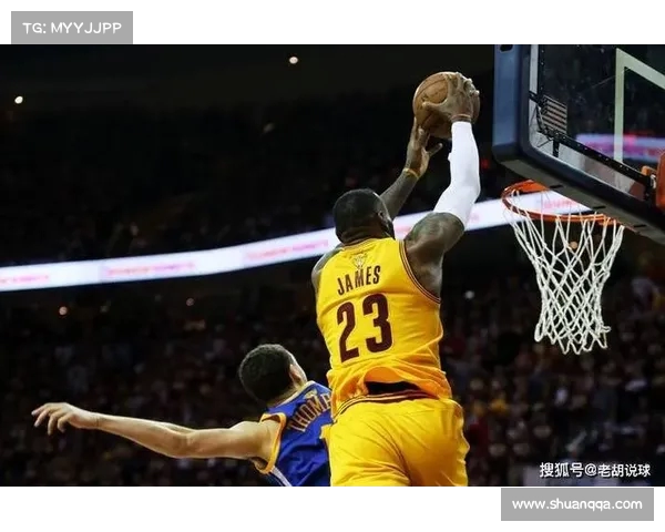 詹姆斯与库里的空接连线：热爱篮球的真谛与正确的比赛方式