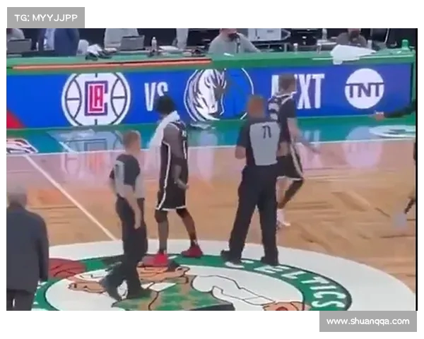 辽篮水货续约惹怒球迷：球队成送分机器，未来赛季堪忧！(辽篮cba)