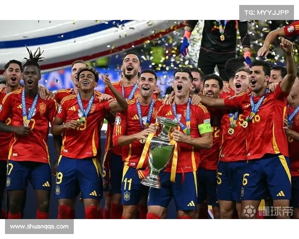 欧洲杯：无冕之王的荣耀时刻